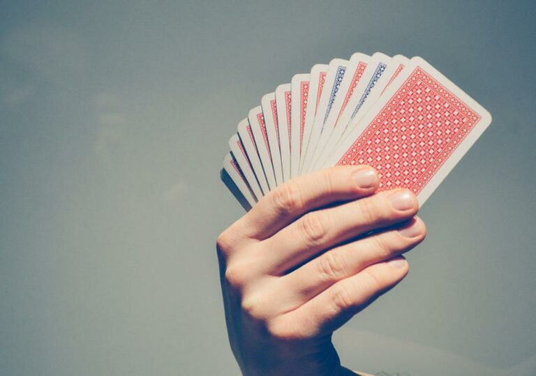 Betting Exchanges: How Gold365 and Crickex Compare